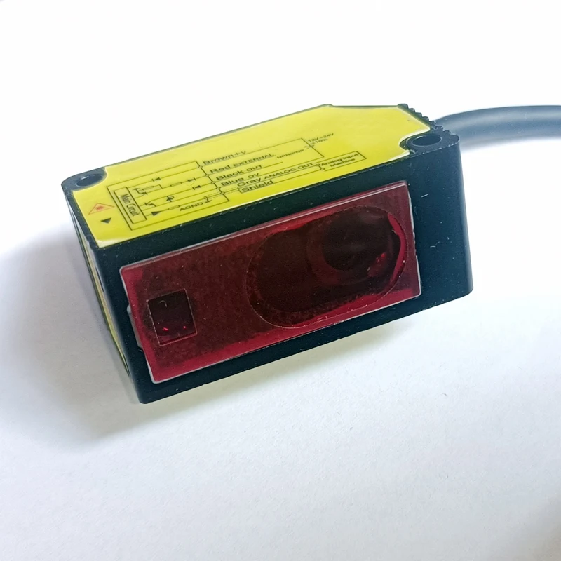 Laser Displacement sensor,NPN+Analog 0~10.5V,12-24VDC,CMOS image Sensor, Switching or voltage analog outputs