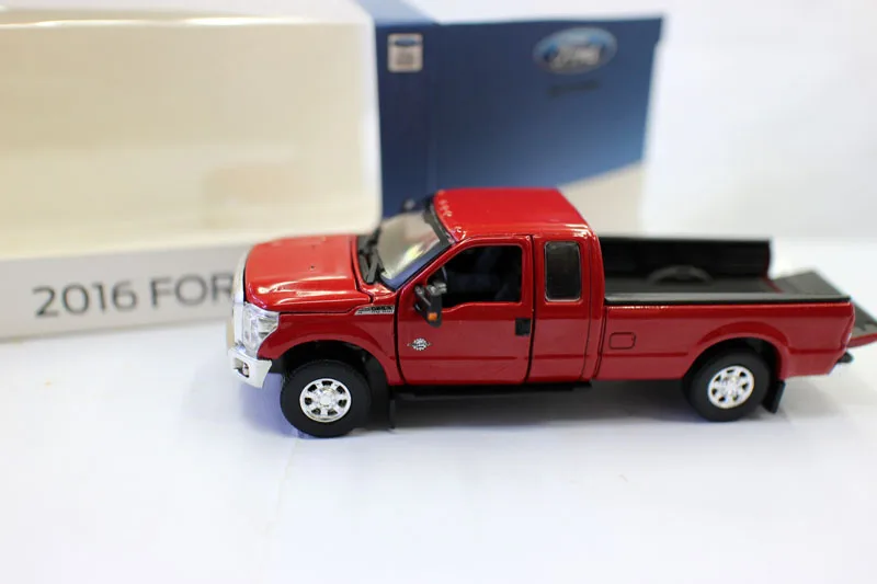 Foreign trade 1/64 alloy 2016 F-250 pickup truck transport alloy car model decoration simulation can open the door