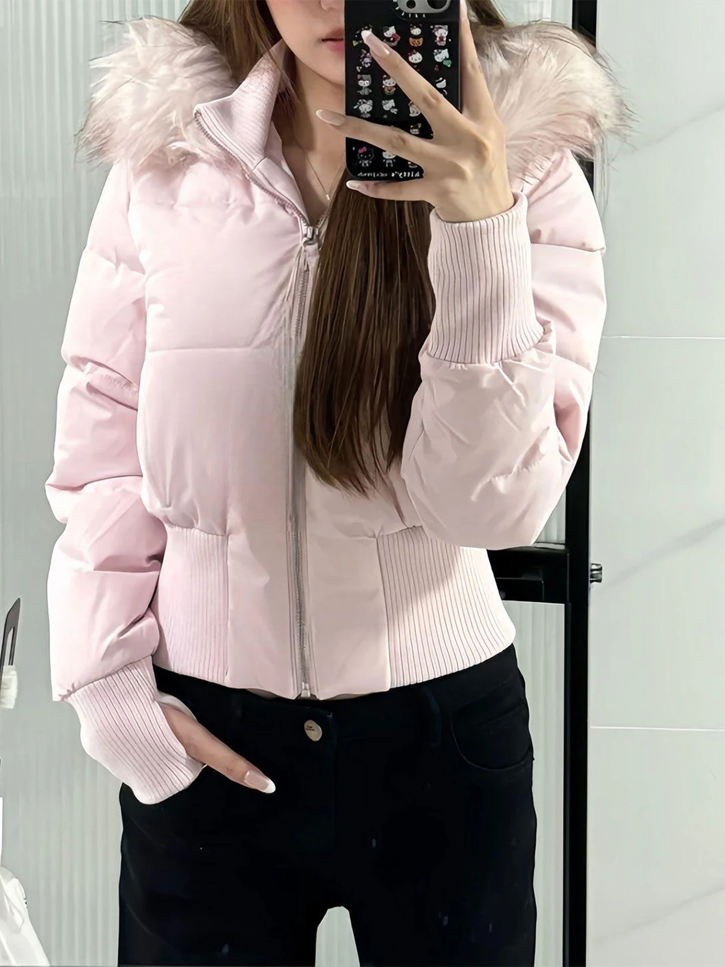 เสื้อโค้ทผู้หญิงแบบสั้นสไตล์อเมริกัน บุด้วยผ้าฝ้ายสำหรับฤดูหนาว  คอปกแบบหนา  มีฮู้ด  สีชมพู  ซิปหน้า