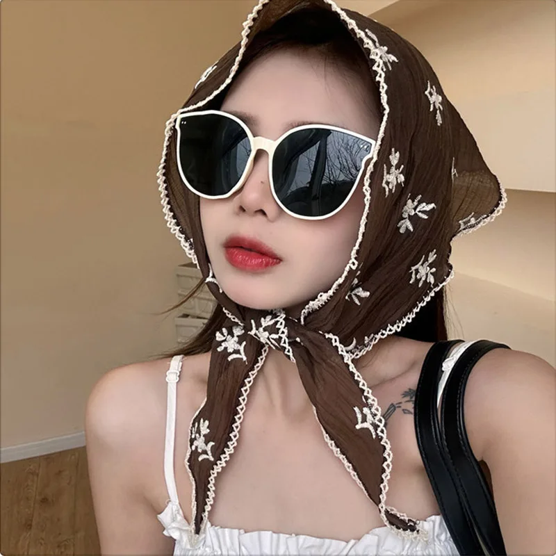 

French Lace Triangle Scarf Cotton Linen Embroidered Floral Design Women's Headscarf Sweet Summer Headwear Spring Shawl for Women