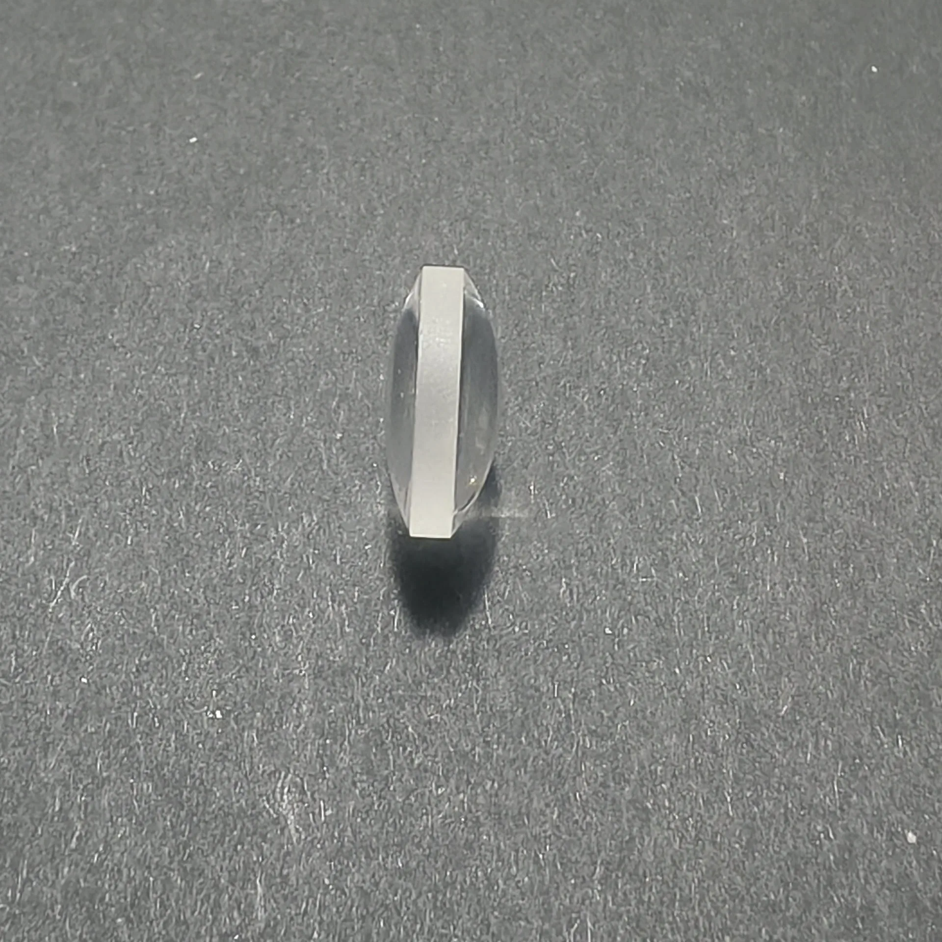 

Diameter 30mm, focal length 25mm, biconvex single piece optical glass lens coating 400700nm, part number R123