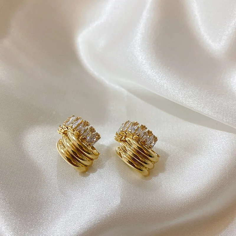 2022 K-pop New JIMIN Same Style Twist Zircon Earrings Light Luxury Fashion Trend Women Accessories Wedding Jewelry Couple Gifts