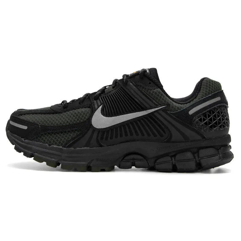 

Мужская обувь Nike, новинка зимы 2024, спортивная обувь ZOOM VOMERO 5, дышащие кроссовки с мягкой подкладкой для отдыха HV2527-001
