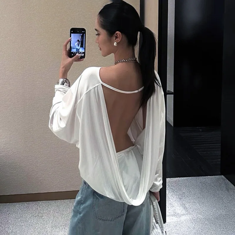 

Fashion Women’s Backless Solid Color Long Sleeve Base Shirt Round Neck T-shirts Casual Female Pullover Tops 2025 Autumn New