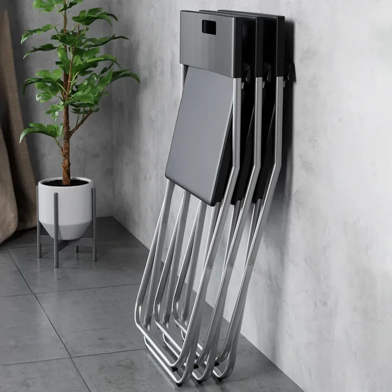 Рисунок 5 - Складной стул в скандинавском стиле