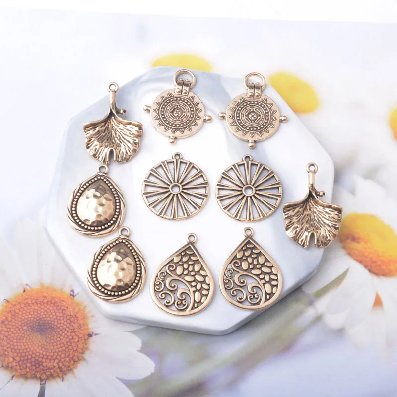 10 Stück Boho Zinklegierung Goldene Ohrringe mit Strass-Anhängern und Imitationsperlen, Runde Blumen-Sonnenblumen-Anhänger für DIY Damenohrringe – Detail 6