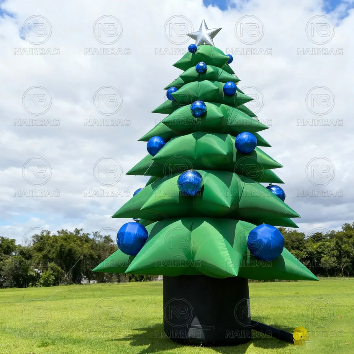 Árbol de Navidad inflable gigante Árbol de Navidad Publicidad al aire libre Dibujos animados 20 pies 22 pies 25 pies 26 pies 30 pies 33 pies Decoración de árbol de Navidad inflable