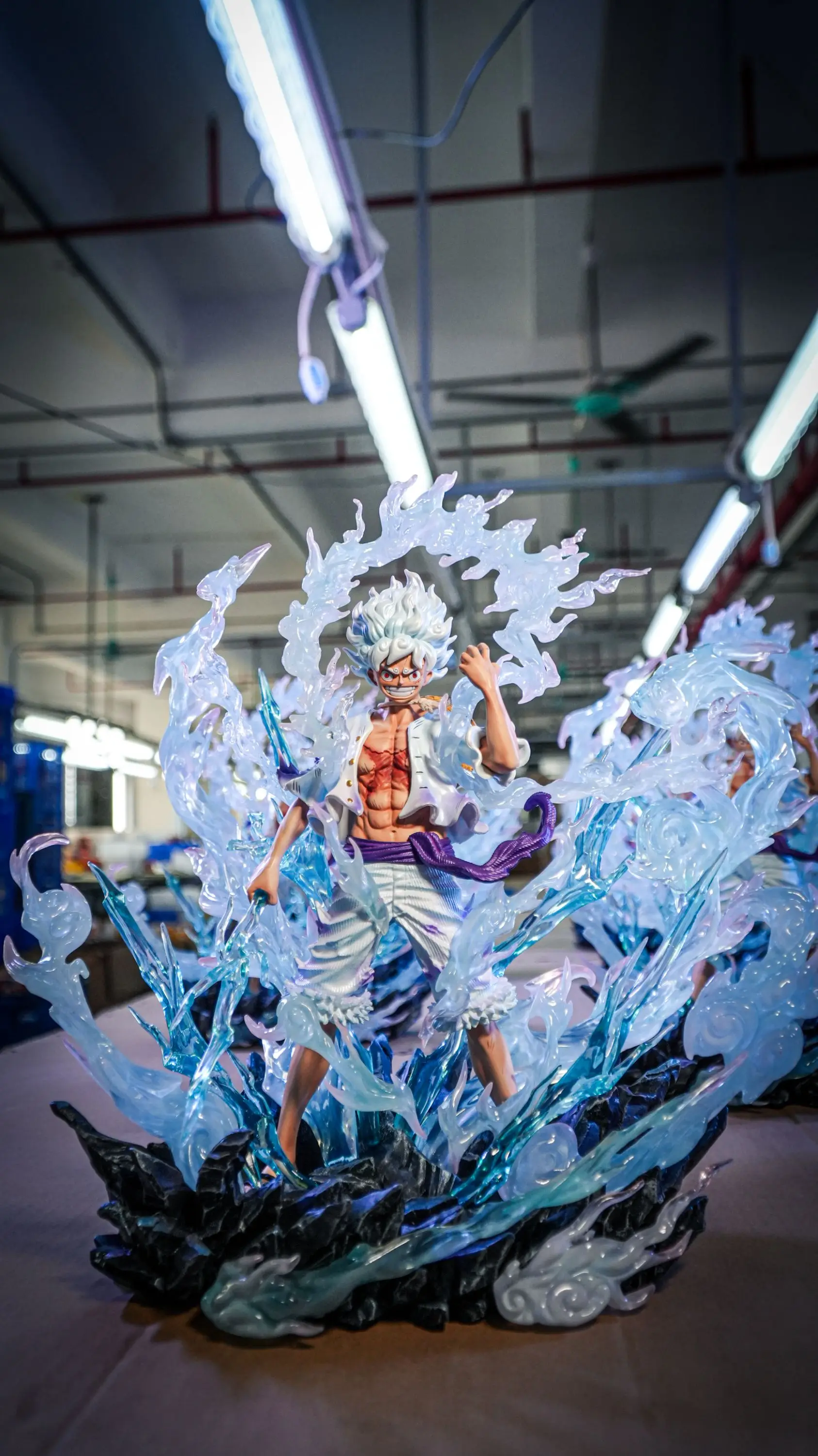 JT Studio One Piece Nikalu Flying Super knap standbeeldmodel - explosief handgemaakt ornament op vijf niveaus met speciale effecten