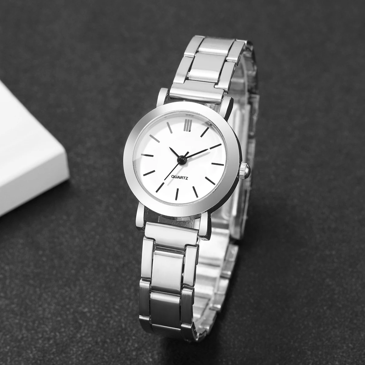 Women's Light Luxury Exquisite Digital Scale Small Dial Small Niche Premium Quartz Watch (Box Not Included)