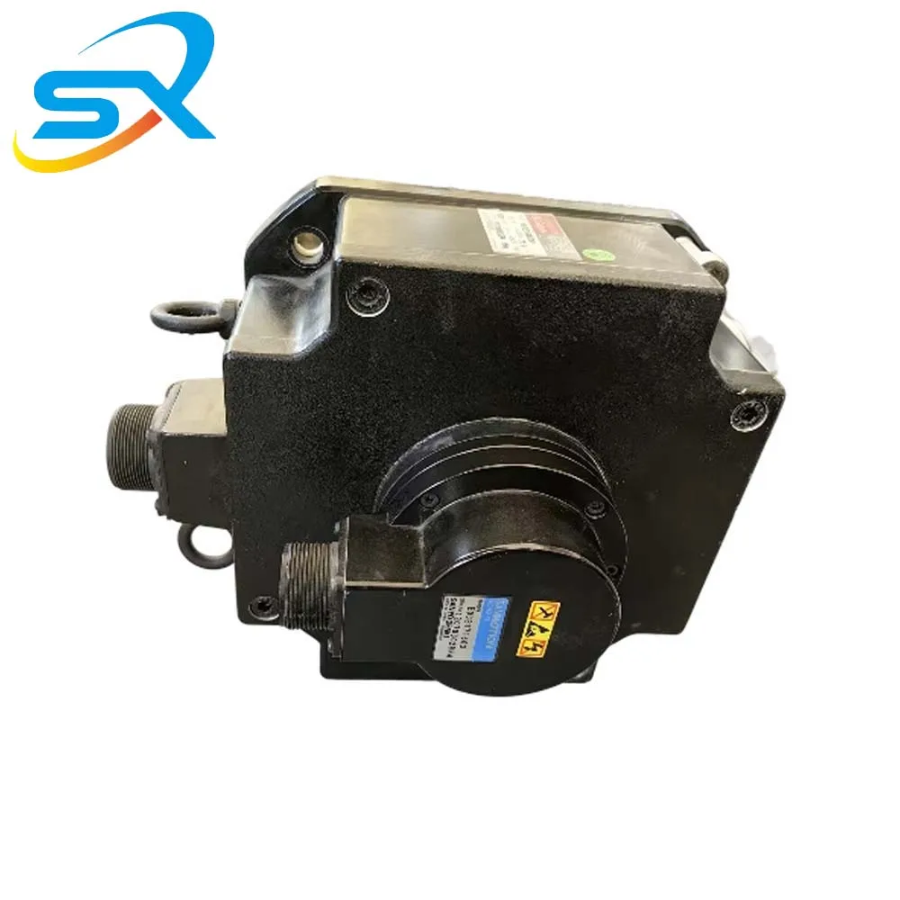 محرك عالي الطاقة P80B22250HXP00 2.5kw يعمل بحالة جيدة محرك سيرفو