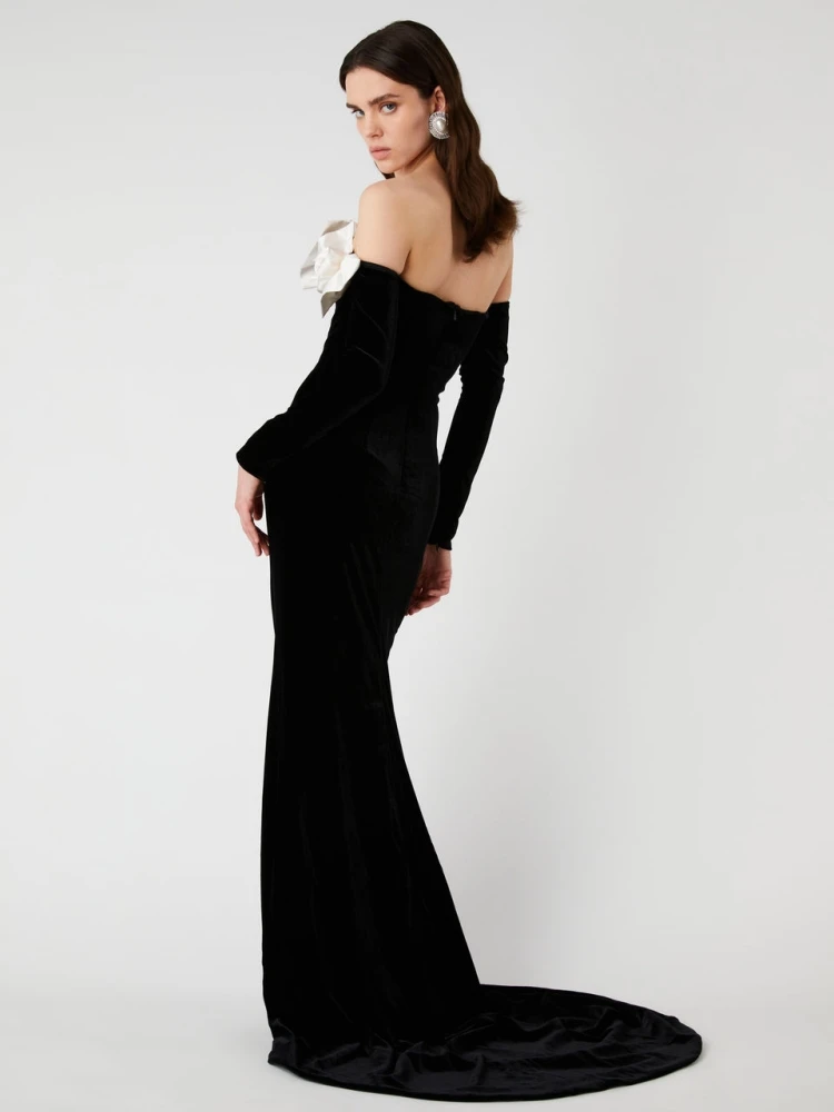 Sexy Off The Shoulder Bow Flower Maxi Dress Women Black Velvet Long Sleeve Bownot Slim Long Dresses Elegant Evening Party Gowns