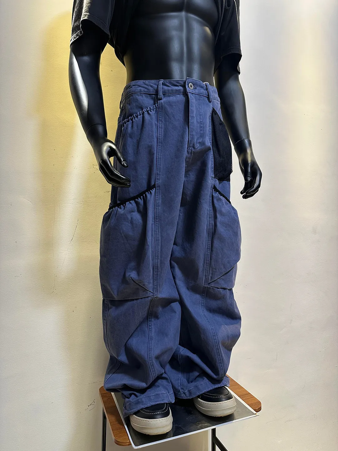 Blue Cross Multi-Pocket Workwear Pants Hip Hop Style Asymmetrical Cut Gardeners Trousers for Men Casual Loose Fit Jeans