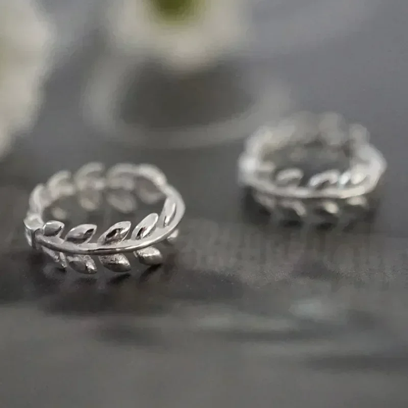 2025 New European and American Leaf Earrings for Women's Daily Wear, Simple and Fresh Countryside Style Jewelry Accessories
