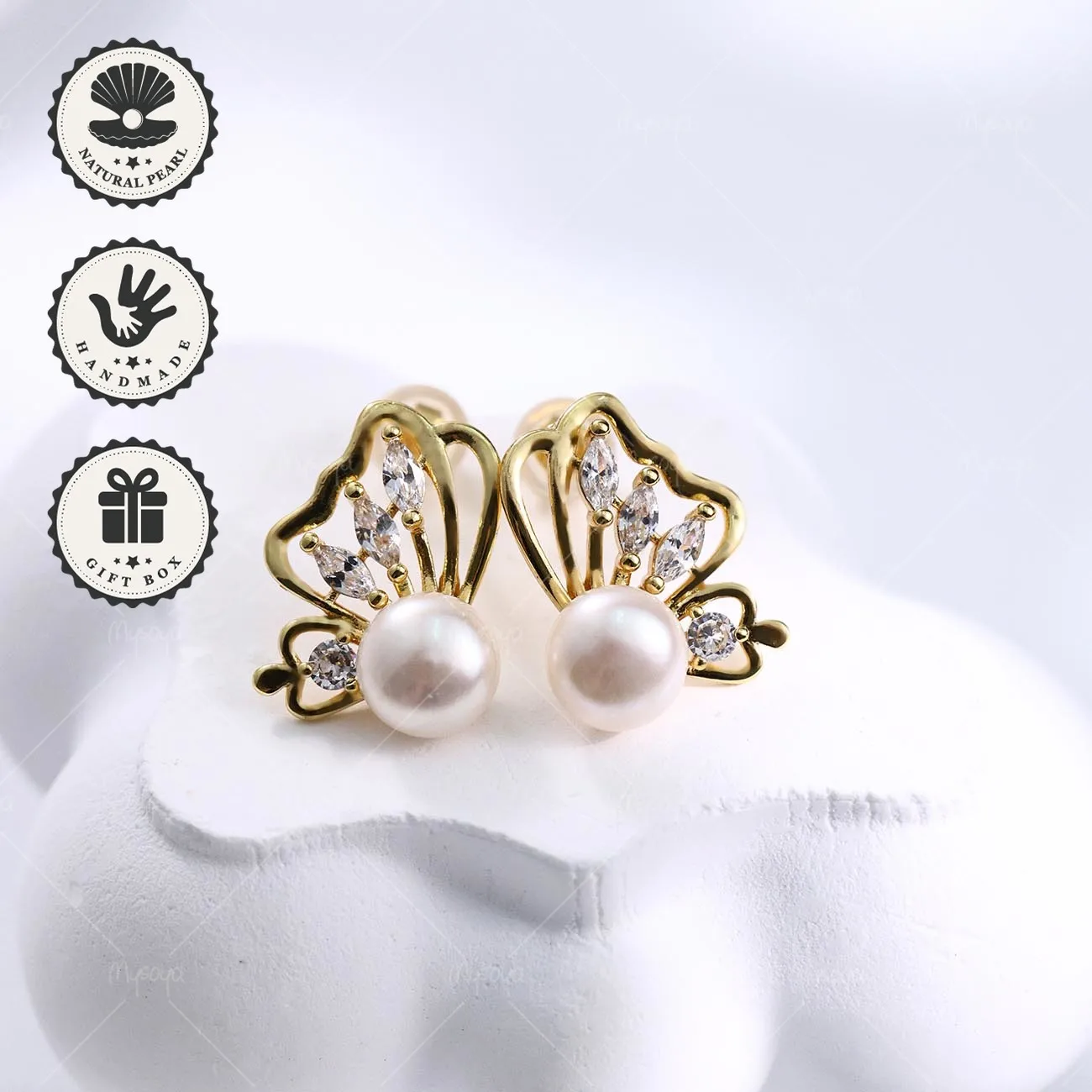 

Mysoya 7–8mm Natural White Bread Freshwater Pearl Golden Butterfly Earrings Stud Valentine’s Day Birthday Gift for Her