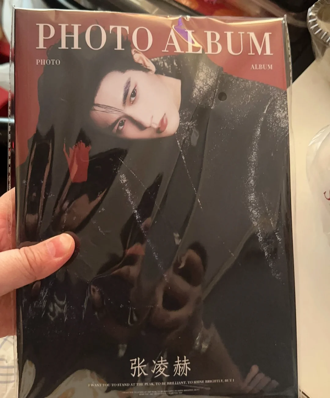 Zhang Linghe's New December 2025 Collection Includes Recent Photos, A Double-sided Photobook, Stills, Magazines, And Fan Support