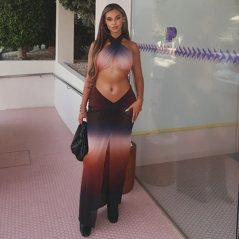 

Women's Gradient Print Halter Chest Wrapped Sleeveless Backless Pleated Split Long Dress, Sexy