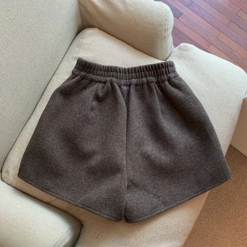 Pantaloncini di lana da donna 3 colori caldi morbidi allentati basic vintage inverno progettato a vita alta nuovi vestiti delicati e minimalisti in stile coreano