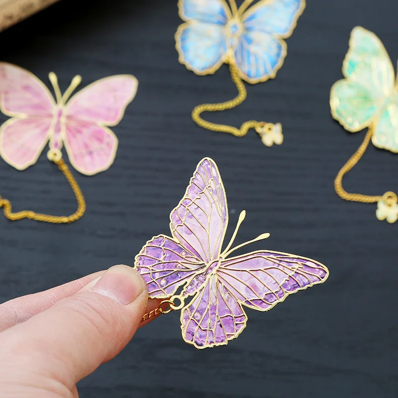 

1pc Hollow Metal Butterfly Pendant Bookmark Student Birthday Gift Souvenir for Daily Reading Magnetic Bookmark Book Accessories