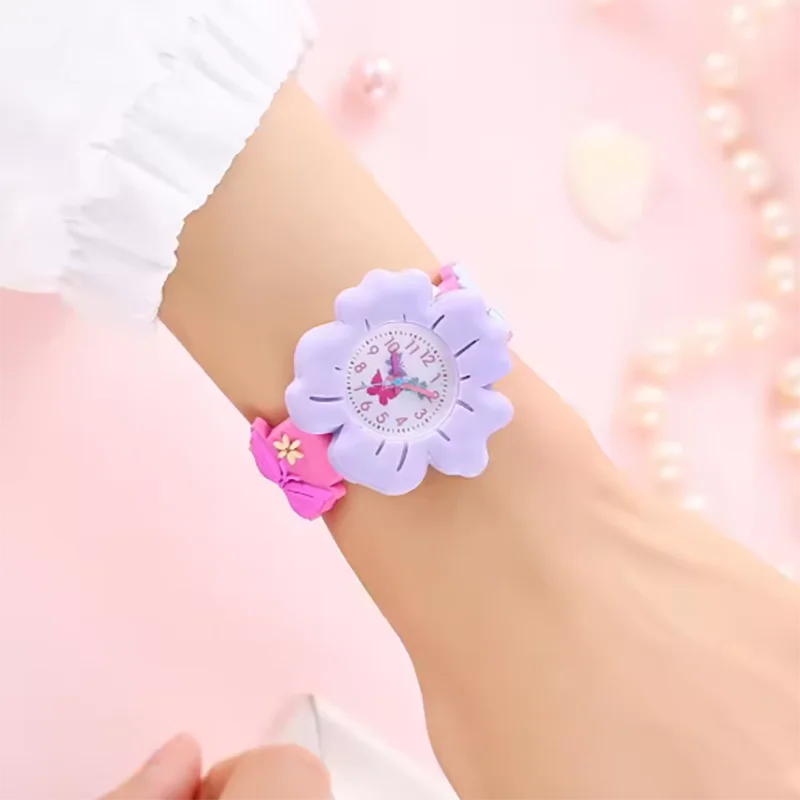 1 pezzo: simpatico orologio al quarzo colorato con fiore di farfalla, versatile orologio da cartone animato per studenti e bambini