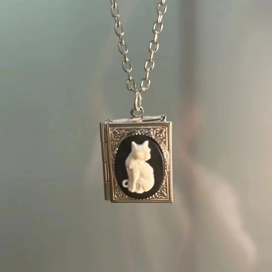 Europe and America Cat and Book Necklace Vintage Palace Style Cat Necklace Openable Box Pendant Photo Box Gift Can Put Cat Hair