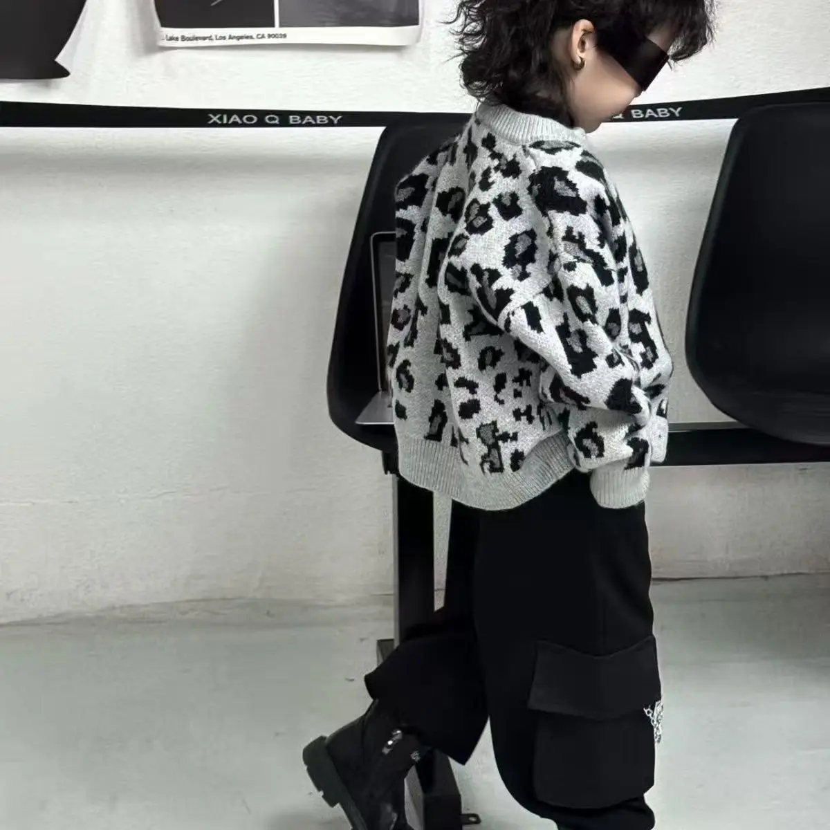 New Boys' Leopard Print Korean Version Sweater Cardigan 2026Autumn/winter Cool Knit Sweater Pants Three Piece Set for Children