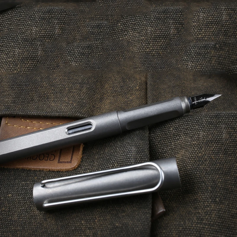 Outdoor EDC Portable Titanium Alloy Stainless Steel Tactical Self Defense Pen Dual Purpose Writing Pen Tip