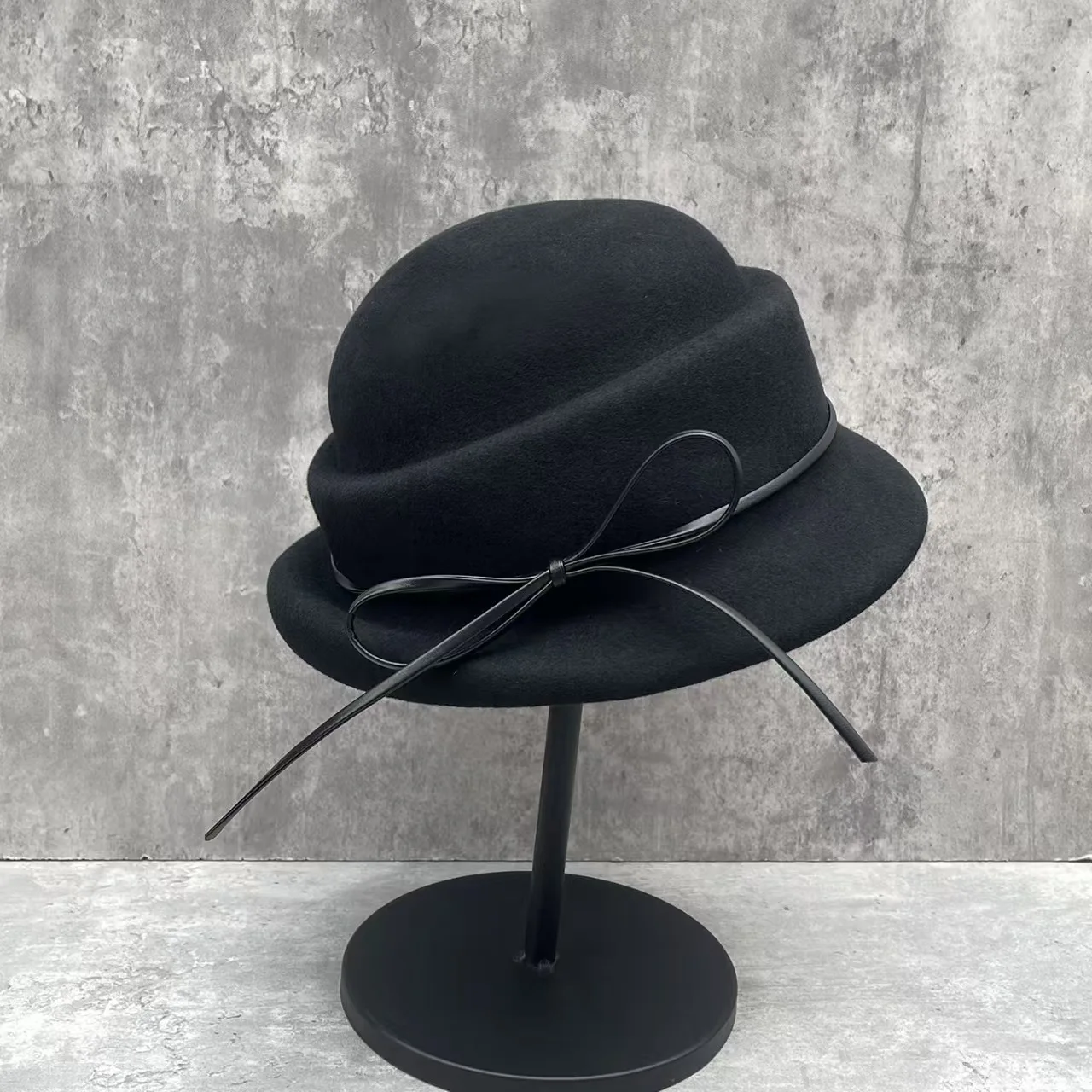 

Элегантный французский винтажный шерстяной берет для женщин, осенне-зимняя шляпа для прогулок, стильная шляпа-басин с отворотом, подарочная шляпа