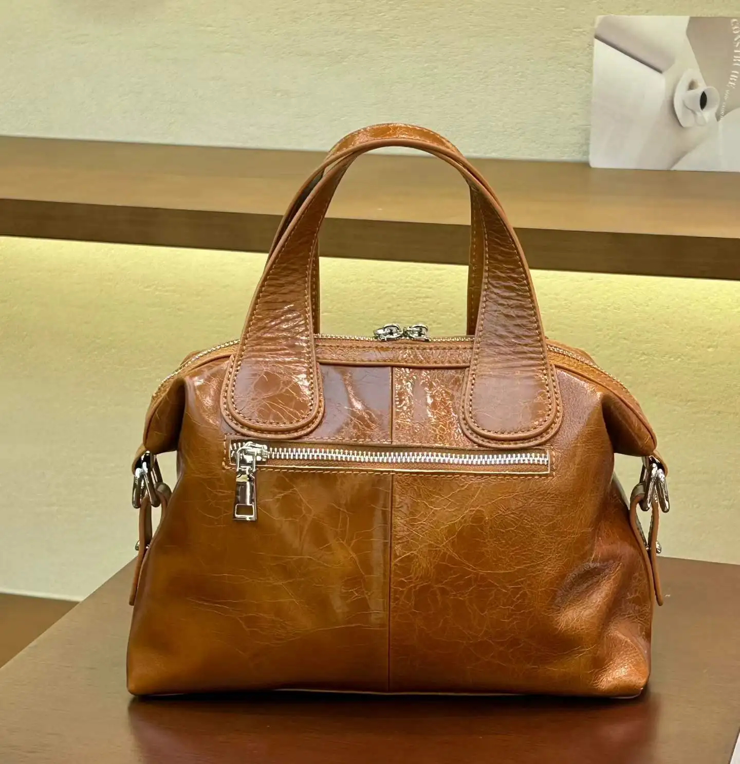 Casual Women Genuine Leather Handbag 2026 New Ladies Oil-wax Cow Leather Tote Bag Female Real Cowhide Shoulder or Cross-body Bag