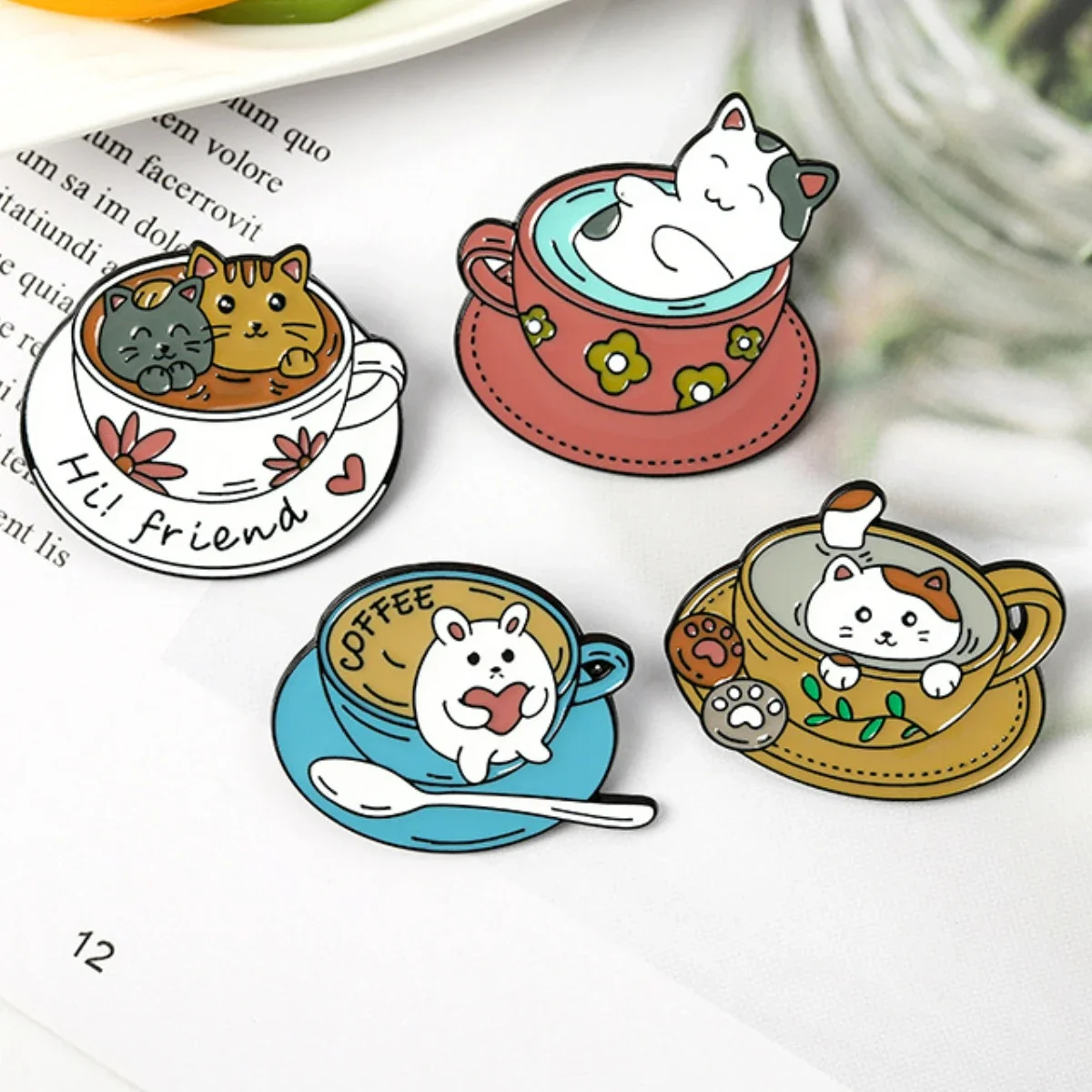 4 Pcs New Cute Cat Coffee Brooch Creative Cartoon Animal Cup Alloy Pin Badge Gifts for Women Clothes Decoration