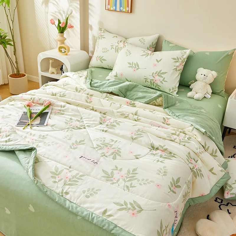 2026 New Washed Cotton Summer Cooling Quilt Skin Friendly Cotton Ultrasonic Embossed Air Conditioning Quilt Bedding for Home