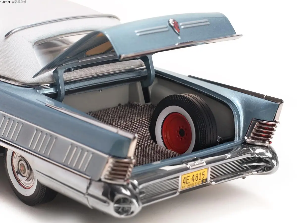 SunStar 1:18 For Limited Closed Convertible 1958 Vintage Car Alloy Fully Open Simulation Limited Edition Alloy Metal Static Car