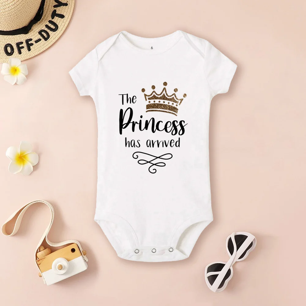 The Princess Has Arrived Baby Bodysuit Baby Girls Short Sleeve Clothes Romper Newborn Crown Print Jumpsuit Infant Shower Gifts