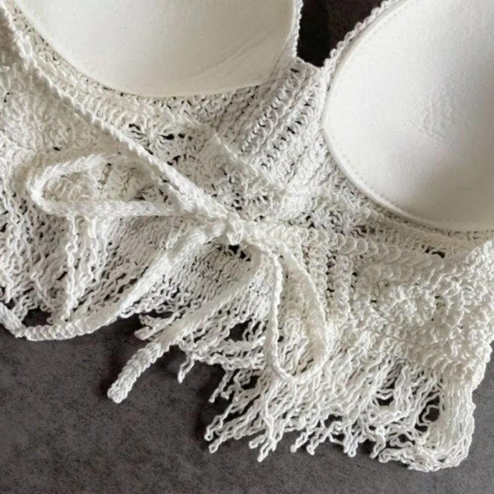 المرأة مثير جوفاء من أعلى دبابات قصيرة مع شرابة ، الملابس الداخلية التطريز ، قميص قصير الشاطئ ، الصيف