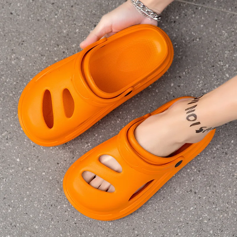 Clogs Slippers Female Summer Trend Non-slip Soft Bottom Hollow Package Head Outside Thick Bottom Couple Nurse Beach Sandals Men