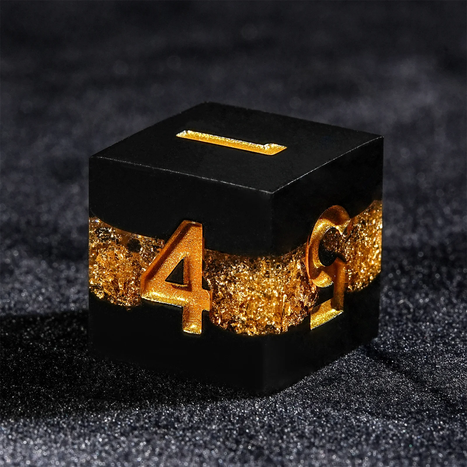 7pcs DND Dice Resin Black Golden Dice Gold Word TRPG D&D Board Games Dungeons Dragons TRPG Polyhedral Digital Dice Table Game