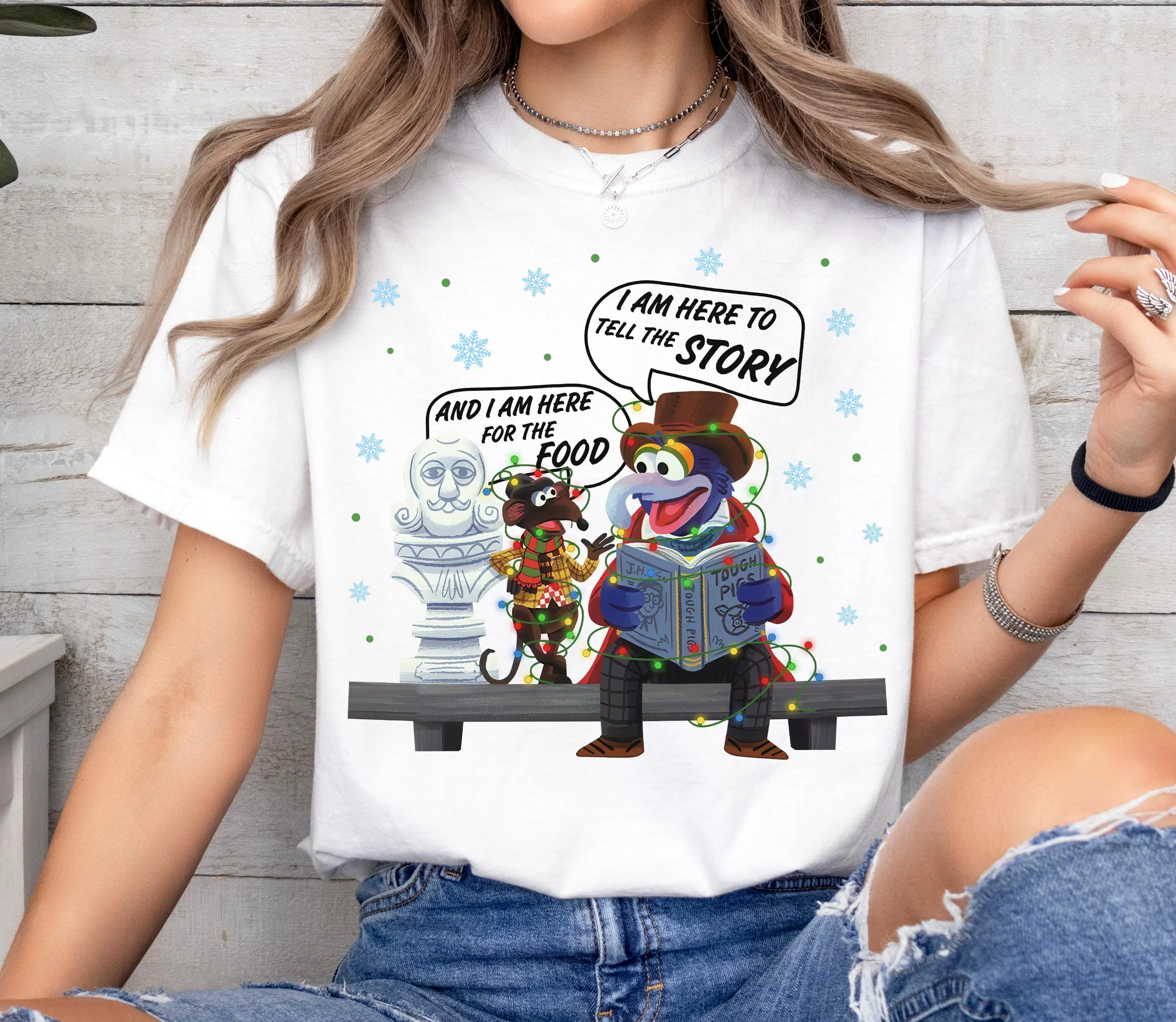 Camiseta "Ragdoll Adventure" Gonzo y Rizo Christmas Carol, "Díarte la historia y disfruta de la comida" Navidad de Disneyland