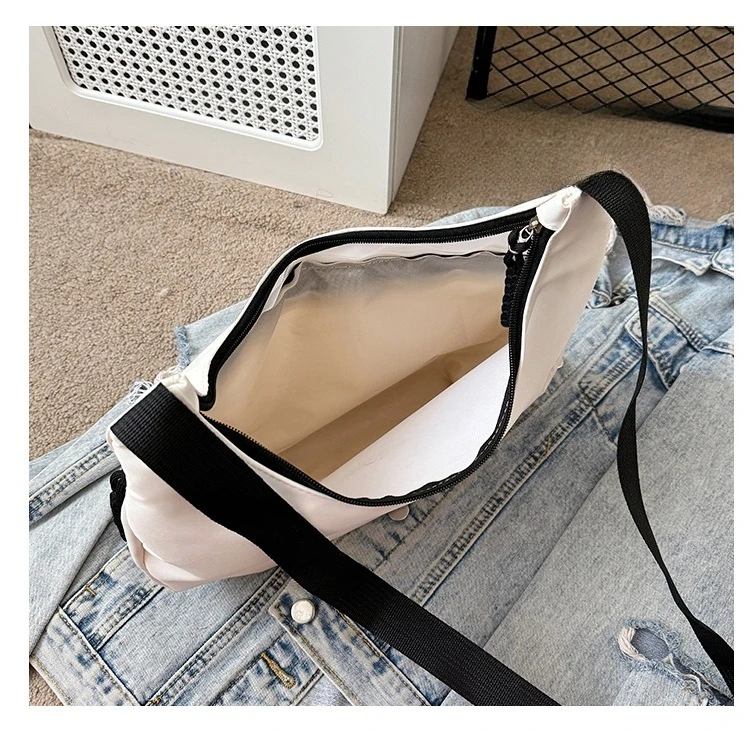 Schlichte und Stilvolle Crossbody Dumpling-Tasche, Leichtgewichtig, Große Kapazität, Umhängetasche, Studenten-Schultertasche, Vielseitige Sporttasche – Detail 5