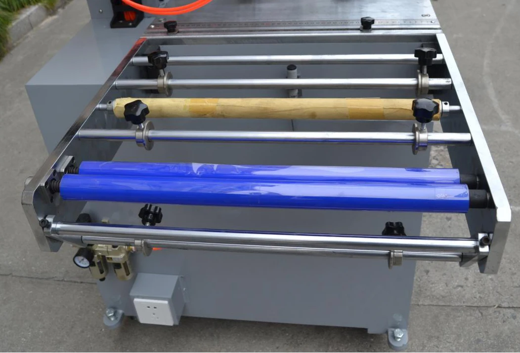 Nuova macchina per serigrafia a base piatta completamente automatica