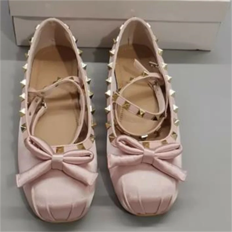 

Rivets Shoes for Ladies Butterfly-knot Flat Heels Maxi Studs Women's Elegant Ballet Designer Female Shallow Zapatillas De Mujer