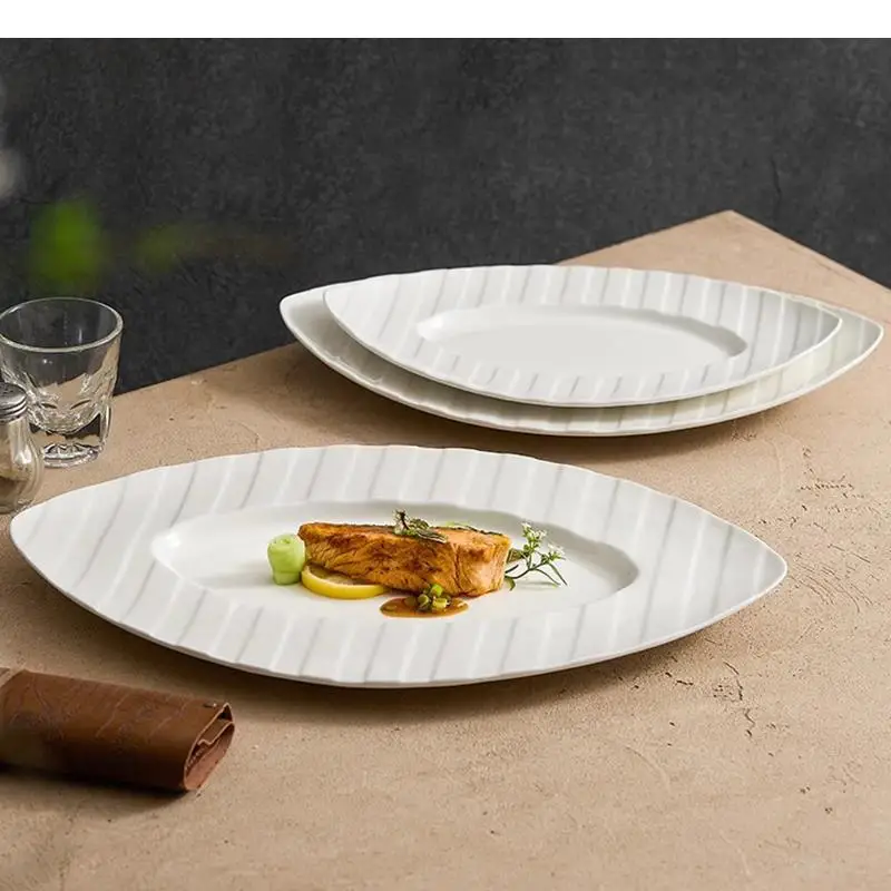 Pure White Leaf Shape Ceramic Striped Fish Plate Sushi Dessert Restaurant Molecular Cuisine Specialty Tableware