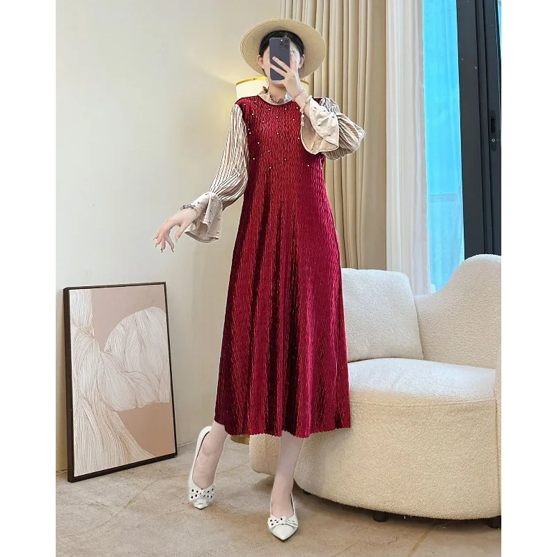 فستان مياكي مطوي مرقع مقاس كبير بأكمام واسعة على شكل حرف a فستان طويل Plisse 2025 خريف جديد ملابس نسائية غير رسمية للركاب