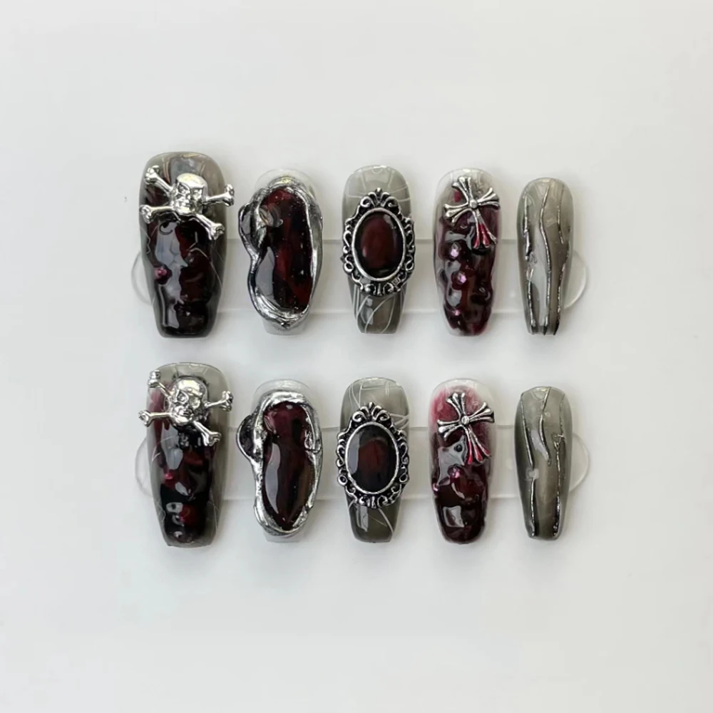 

Black Press On Nails Dark Spice Girl Style Hand-crafted Skull Heart Decoration Nail Art Wearable Artificial Nail Tips