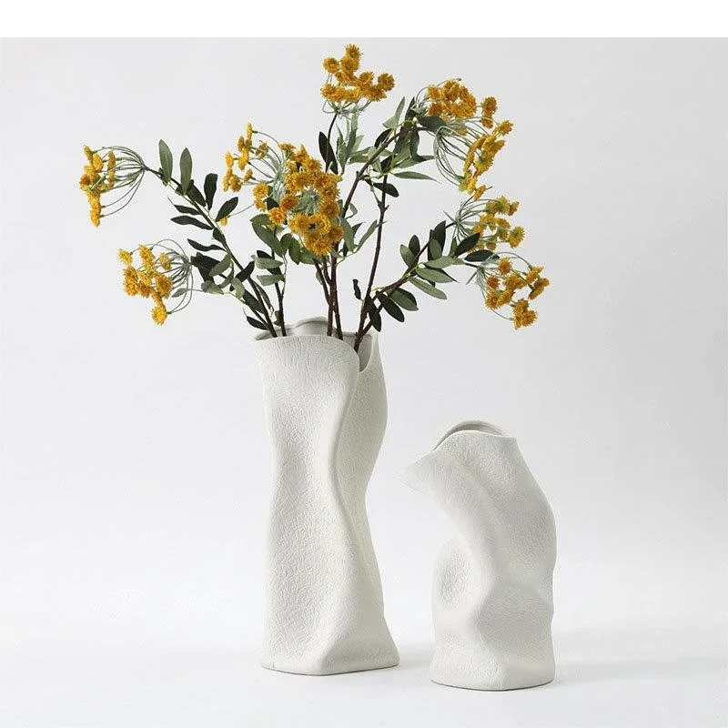 Abstract Crafts Twist Shape Ceramic Vase Modern Design Flower Pots Desk Decoration Artificial Flowers Decorative Floral Vases