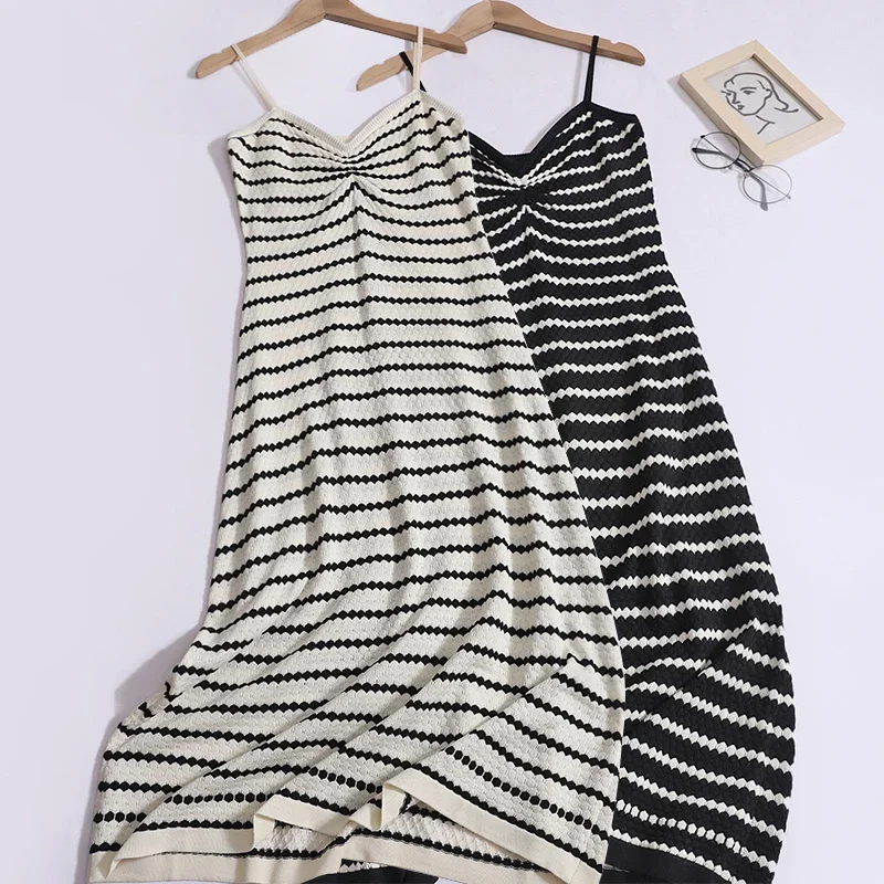 

Women New Sexy V-neck Backless Striped Dress Pleated Mid Length Slim Knit Dress Summer Casual Sleeveless Spaghetti Straps Dress