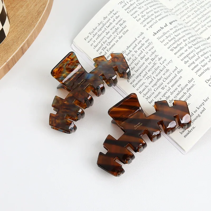 

Large Claw Hair Clip with French Acetate Design, Strong Hold for Women's Updos, 2024 New Arrival Hair Accessory