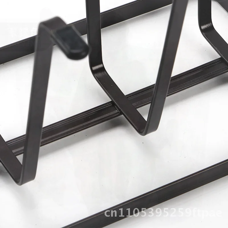 Japanese-Style Iron Cup Holder Minimalist Water Glass Shelf Kitchen Living Room Storage Rack for Drying Cups And Stemware