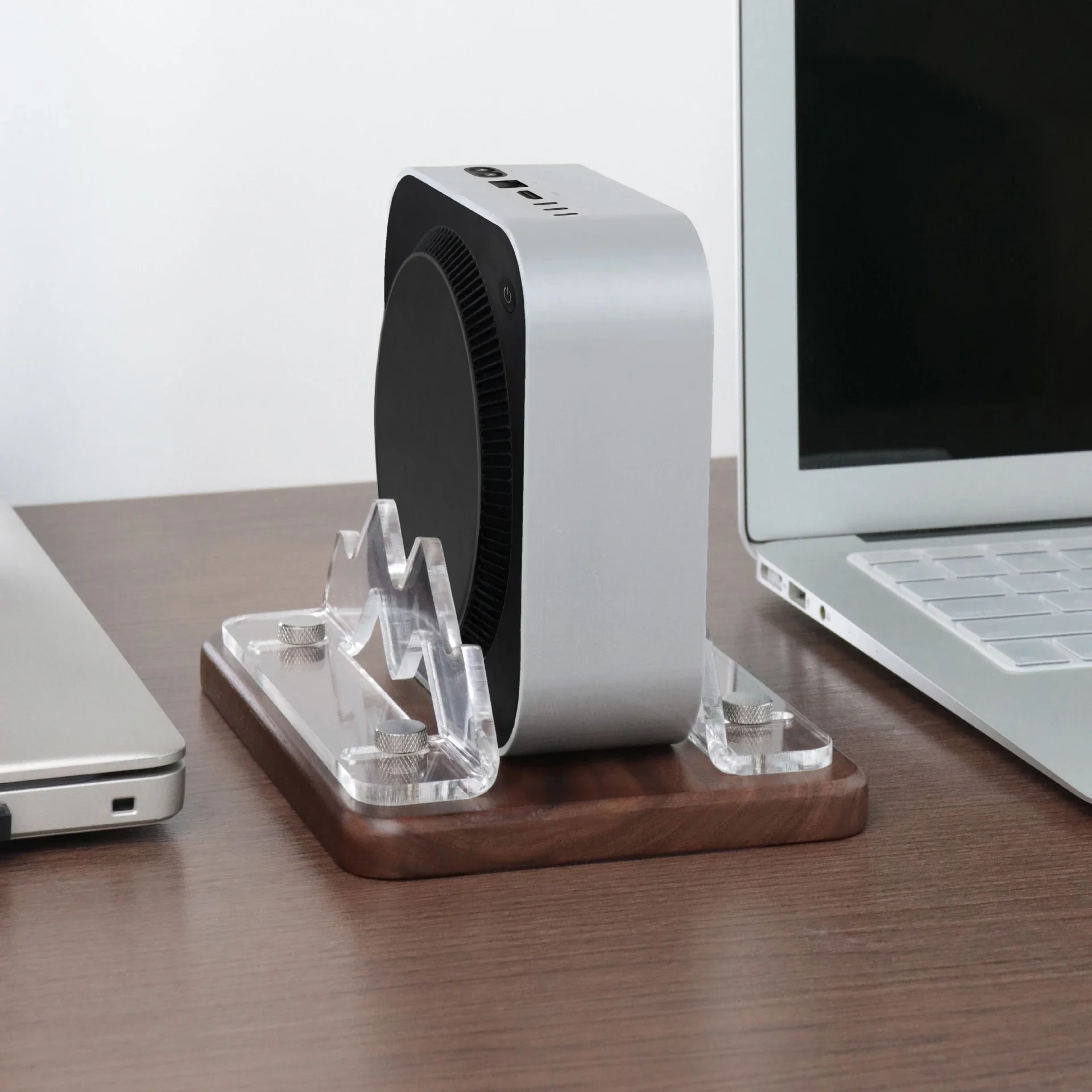 Wood Base for Mac Mini M4/M4 Pro 2024 Anti Slip Vertical Bracket Cooling base with Anti-Slip Pad DIY Desktop PC Holder Accessory