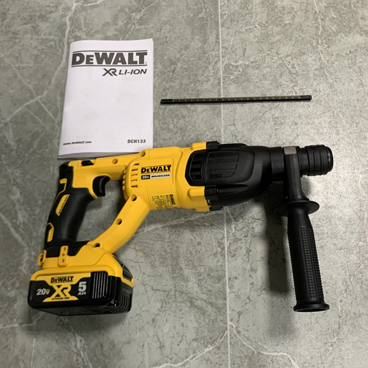 DEWALT DCH133 20V Brushless Electric Hammer Rechargeable Lithium  Concrete Rotary Hammer Includes 5.0AH lithium battery