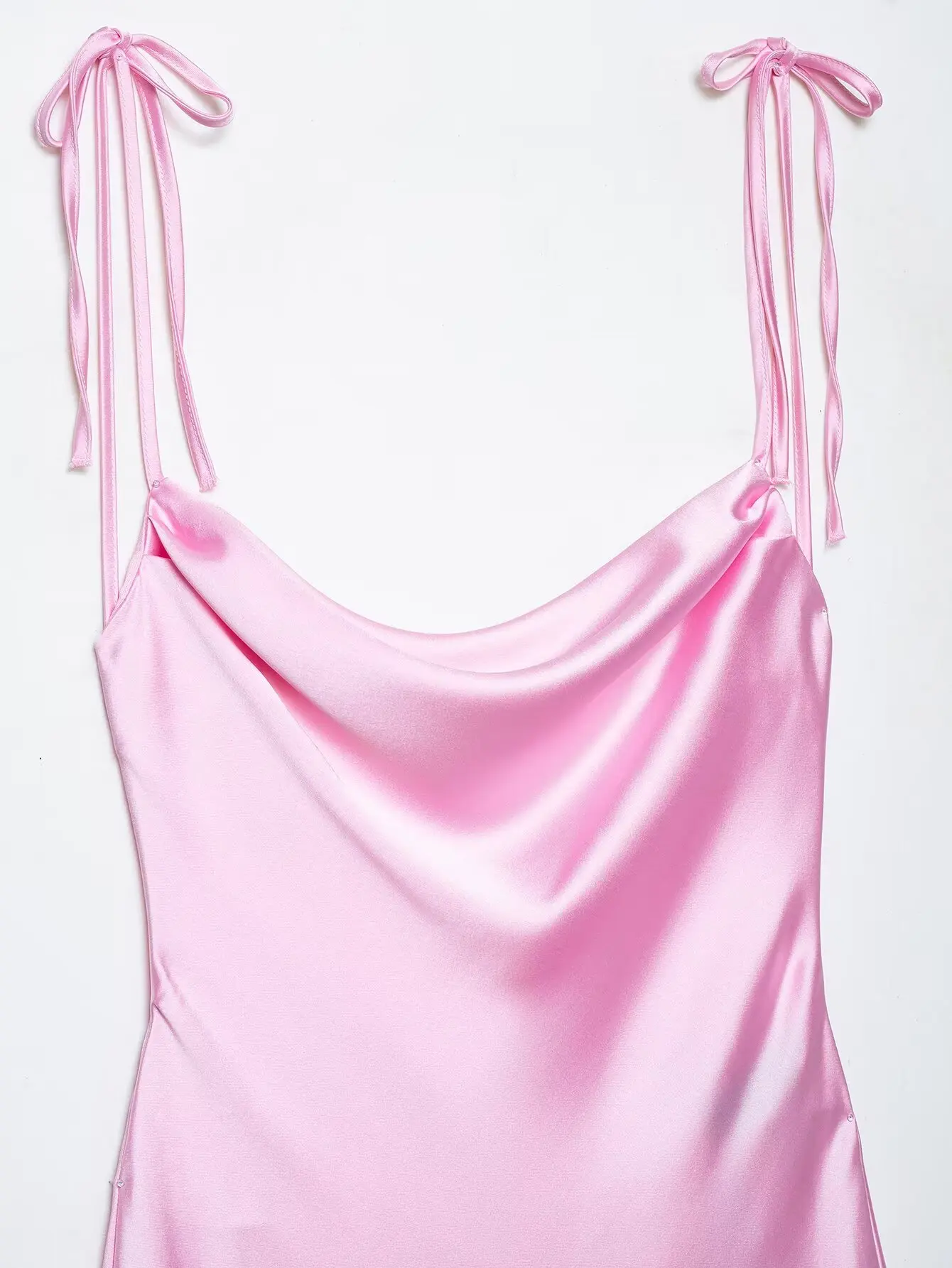 HH 2026 Neues Französisches Satin-Slip-Midikleid für Damen mit Wasserfallausschnitt und Bindeband, Elegantes Sommer-Urlaubs- und Abschlussballkleid – Detail 7