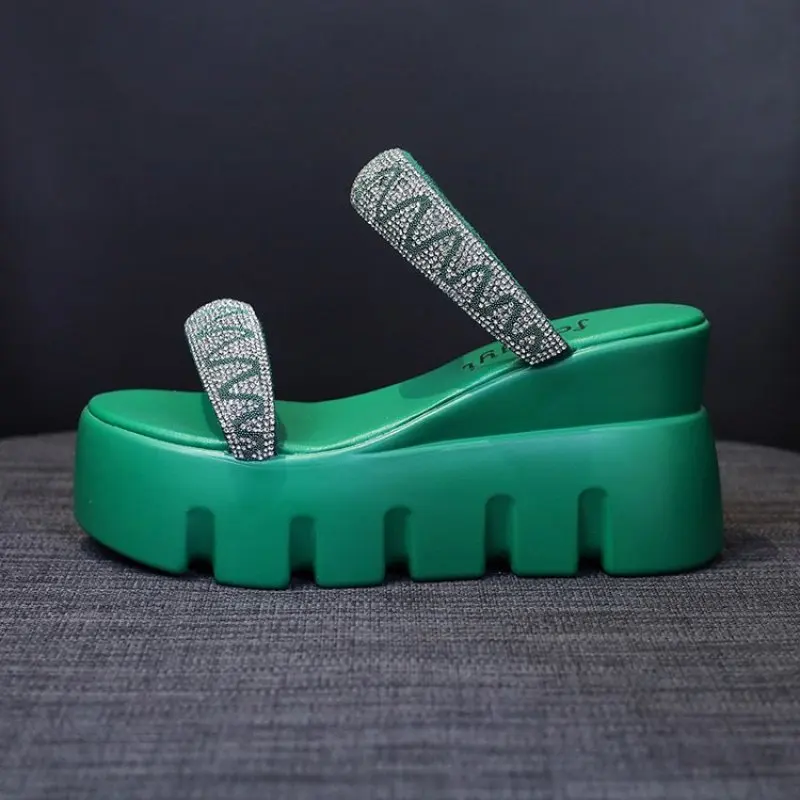 Glitter Slippers Women Summer Sandals 2024 Fashion Bling Female Candy Color Flip Flops Beach Diamond Flat Shoes Outdoor Sandals